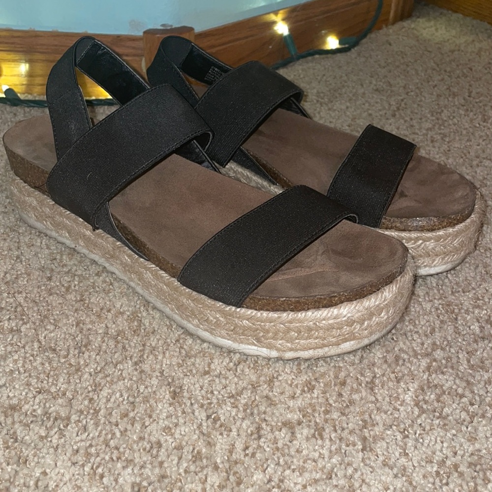 Steve Madden Cybell Strappy Platform Sandal
